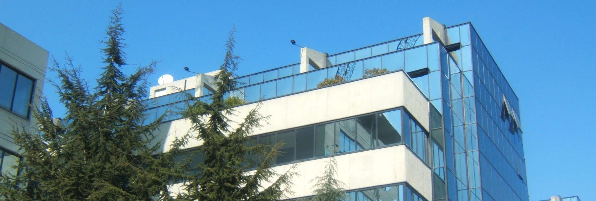 Company headquarters in Torino Corso Unione Sovietica, Mirafiori Centre, view of the Adambì Office from outside